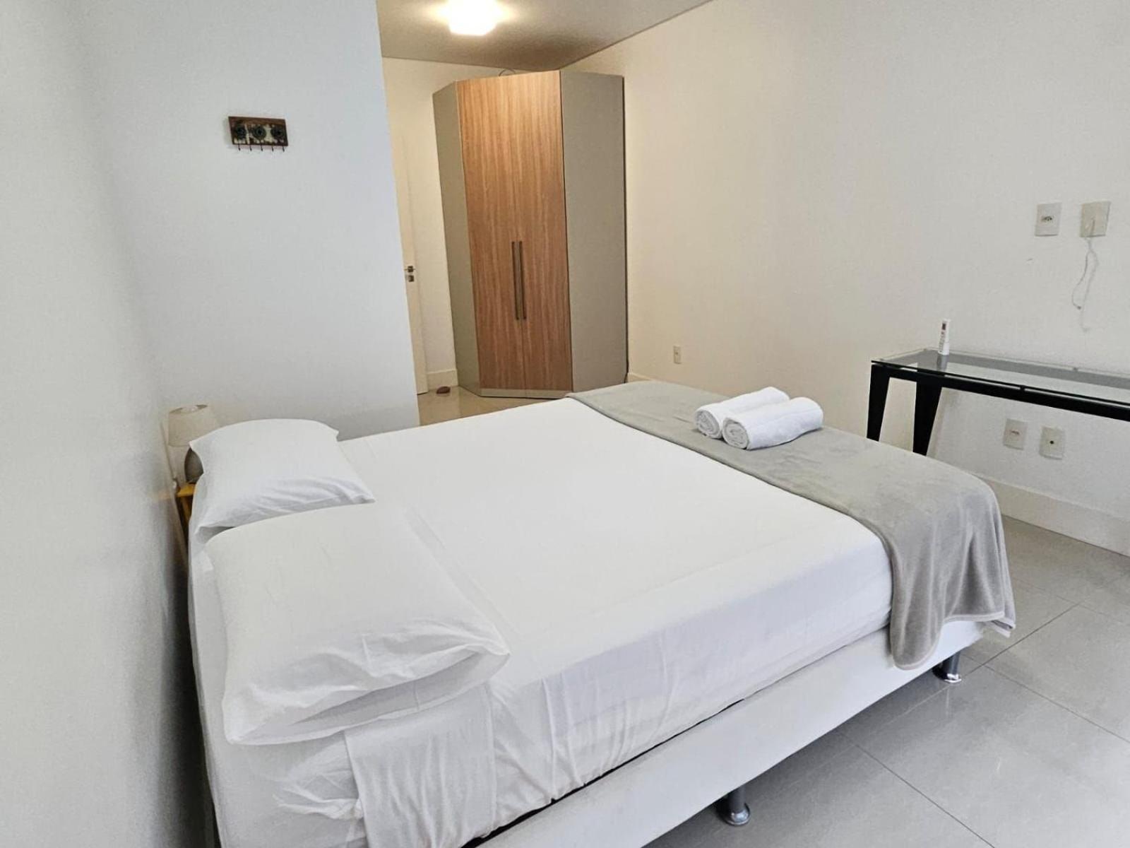 Apartamento Curta! | 167 | Amplo | 3 Qt | Churrasqueira | 2 Vg *